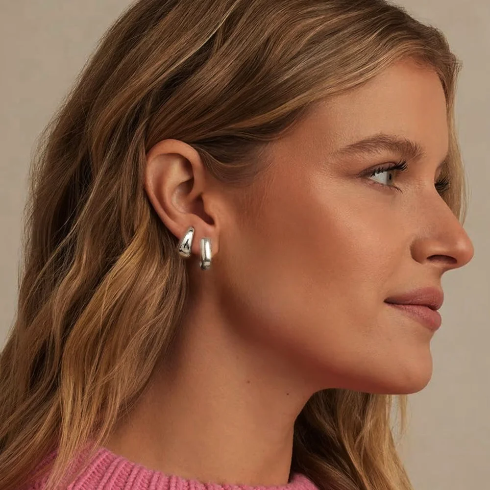 DAILI Hoop earrings with cubic zirconia, view 2