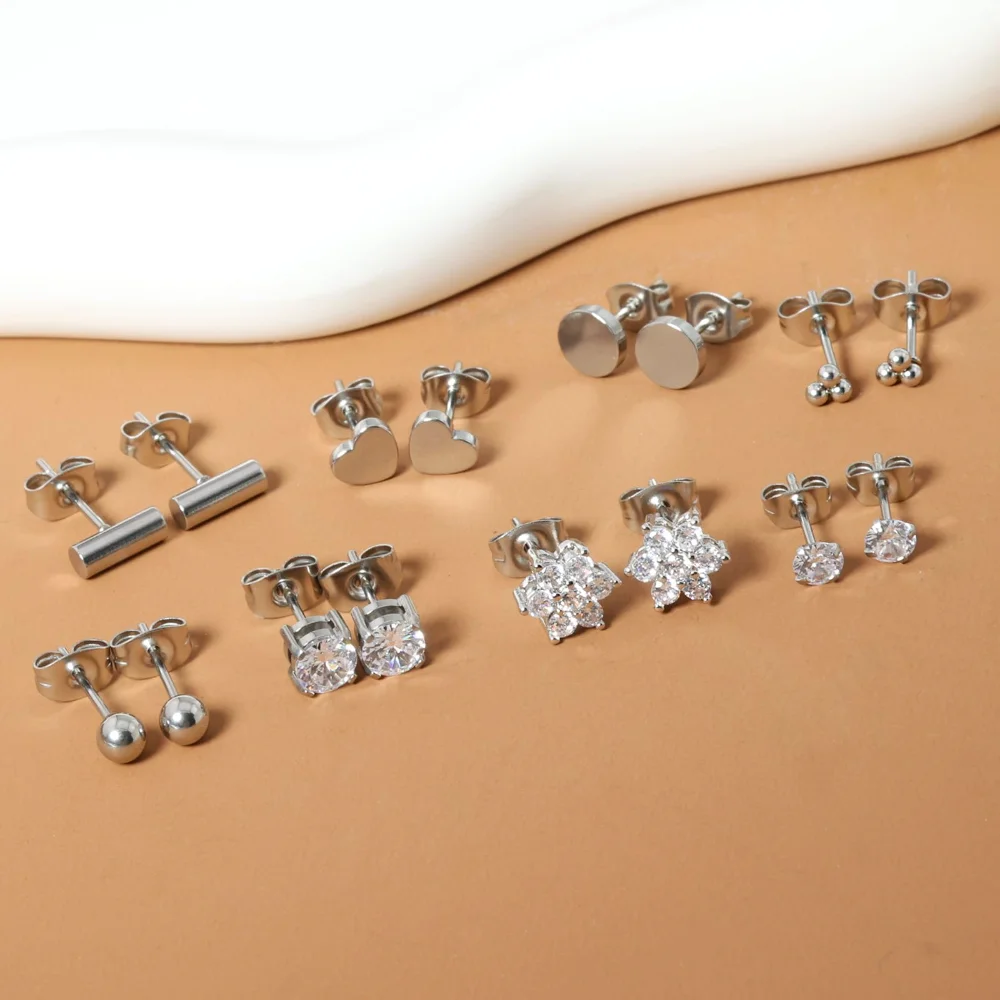 DAILI Stud earrings, view 3