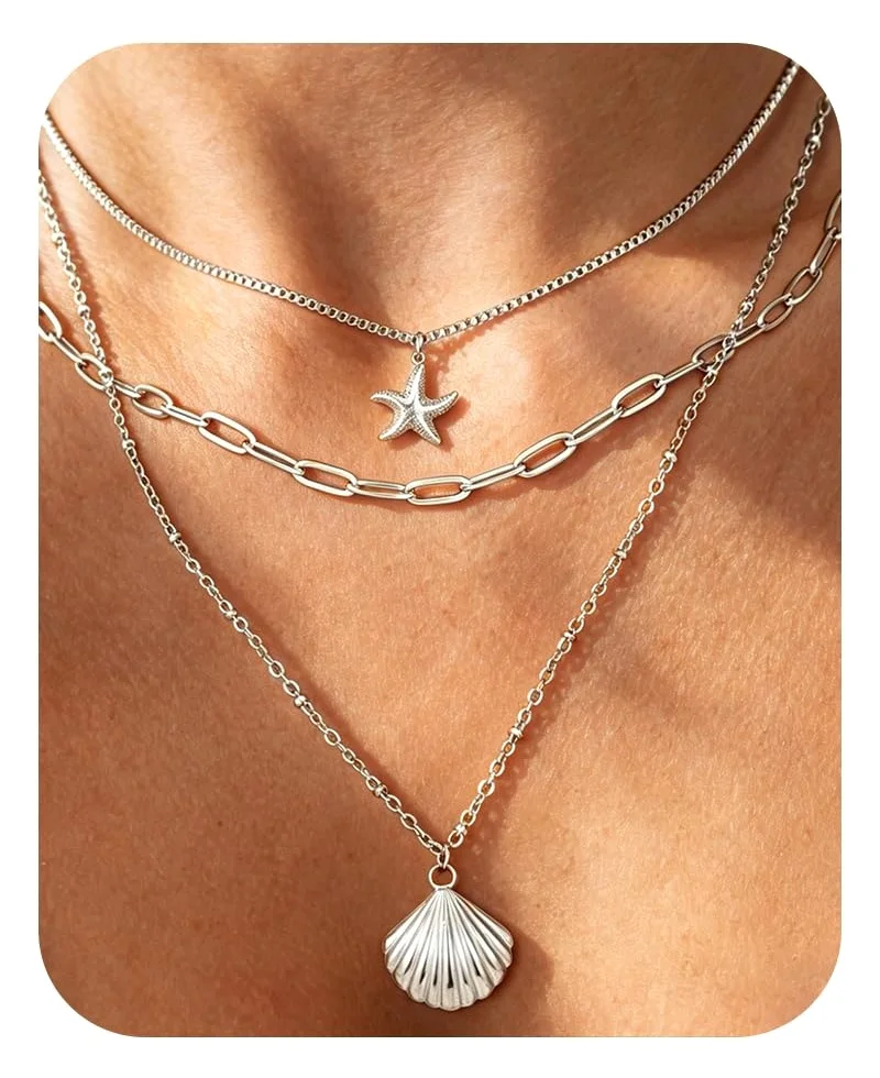 DAILI Necklace with a starfish, shell