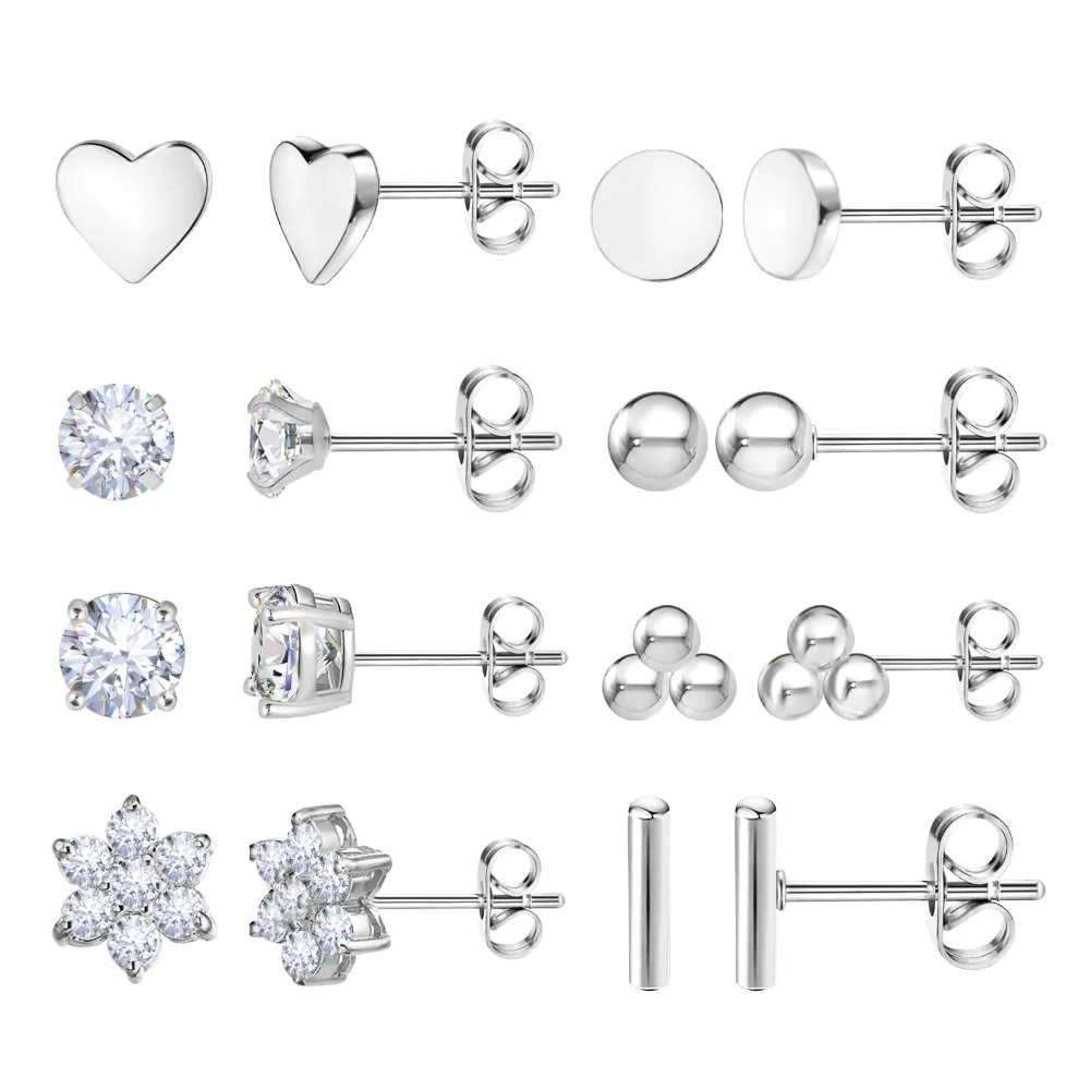 DAILI Stud earrings